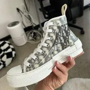 【夏もお洒落に女子力もアップ♡】DIOR バイザー Dior Sneakers Women 2025 | TikTok